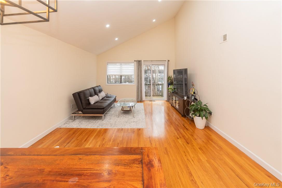 #4 photo, 135 W Nyack Road, Nanuet , NY 10954