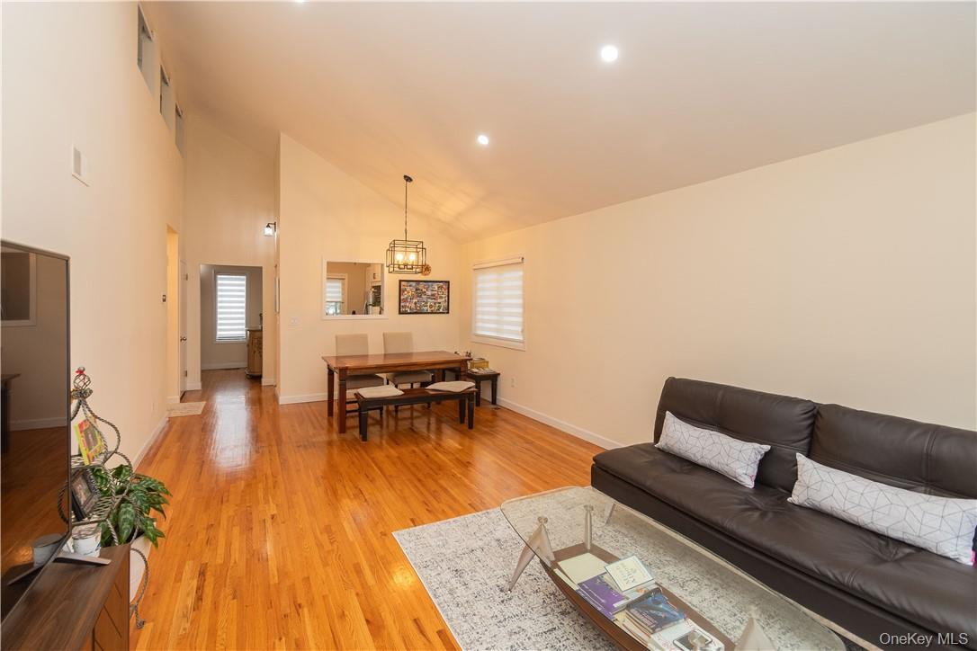 #8 photo, 135 W Nyack Road, Nanuet , NY 10954