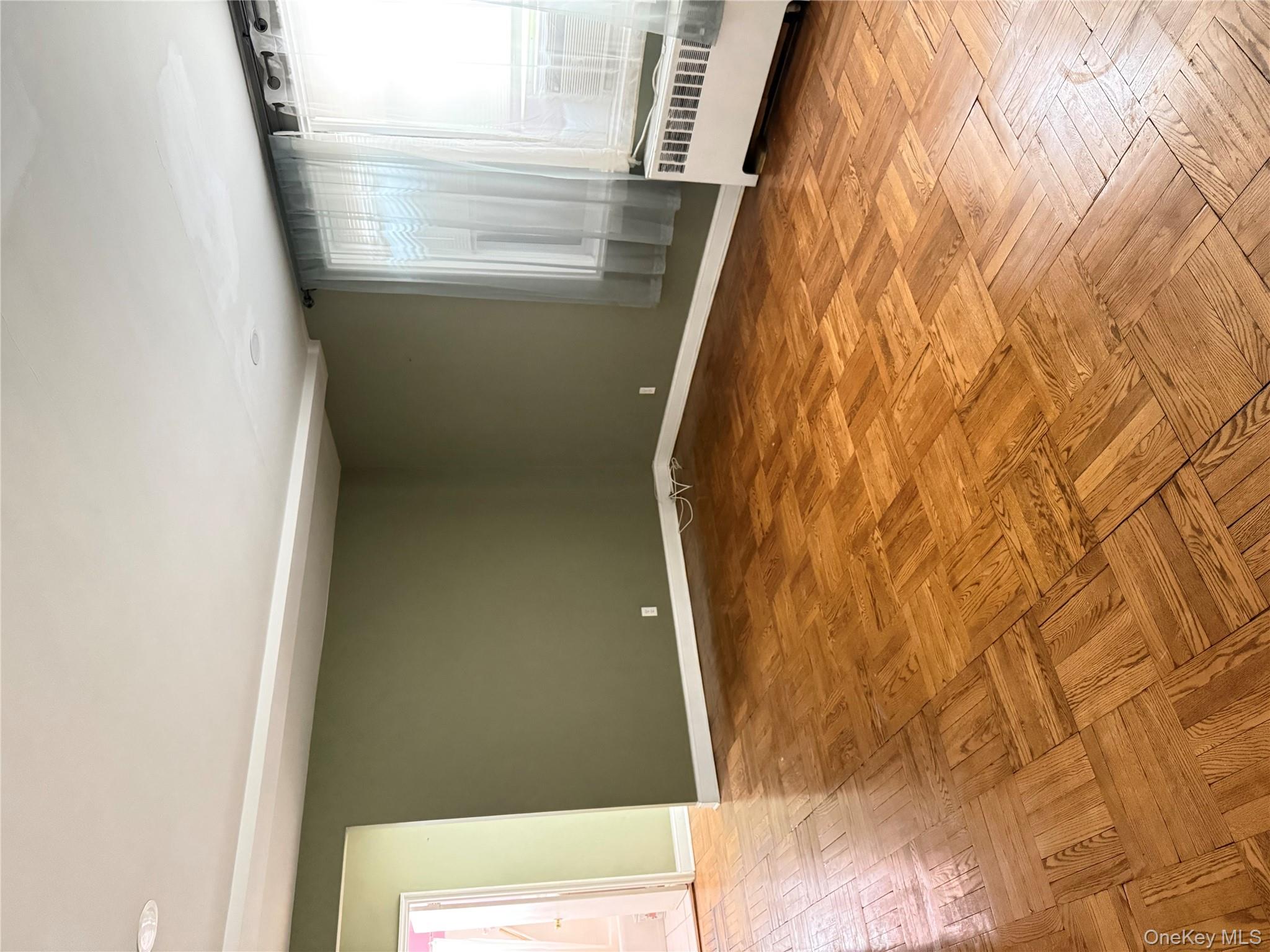 #10 photo, 1133 Midland Avenue, Bronxville , NY 10708