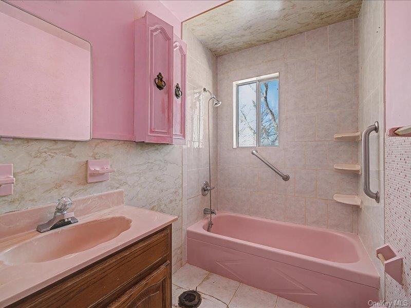 #15 photo, 4 Maple Lane, Monroe , NY 10950