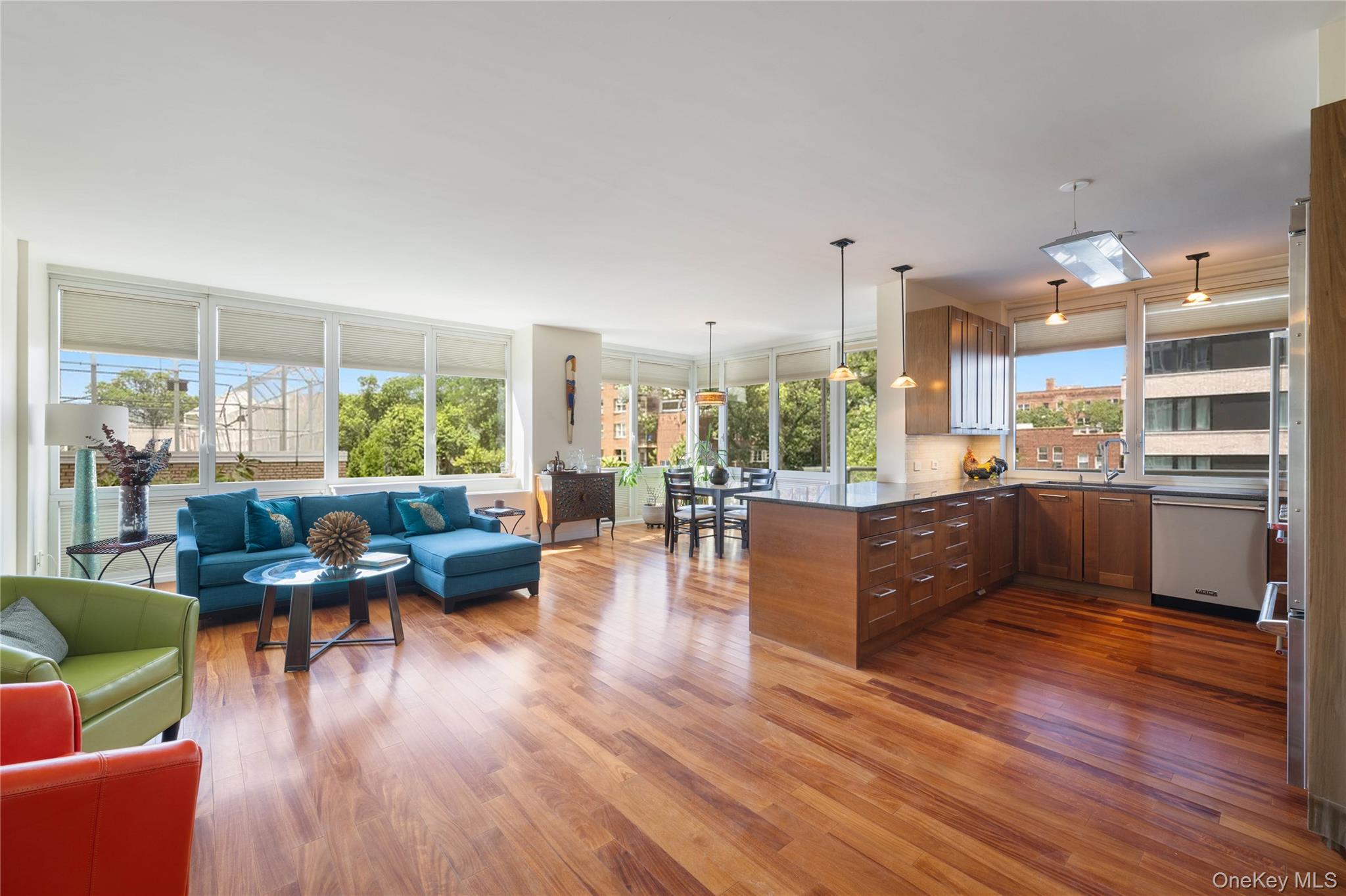 #1 photo, 640 W 237th Street, ব্রঙ্কস Bronx , NY 10463