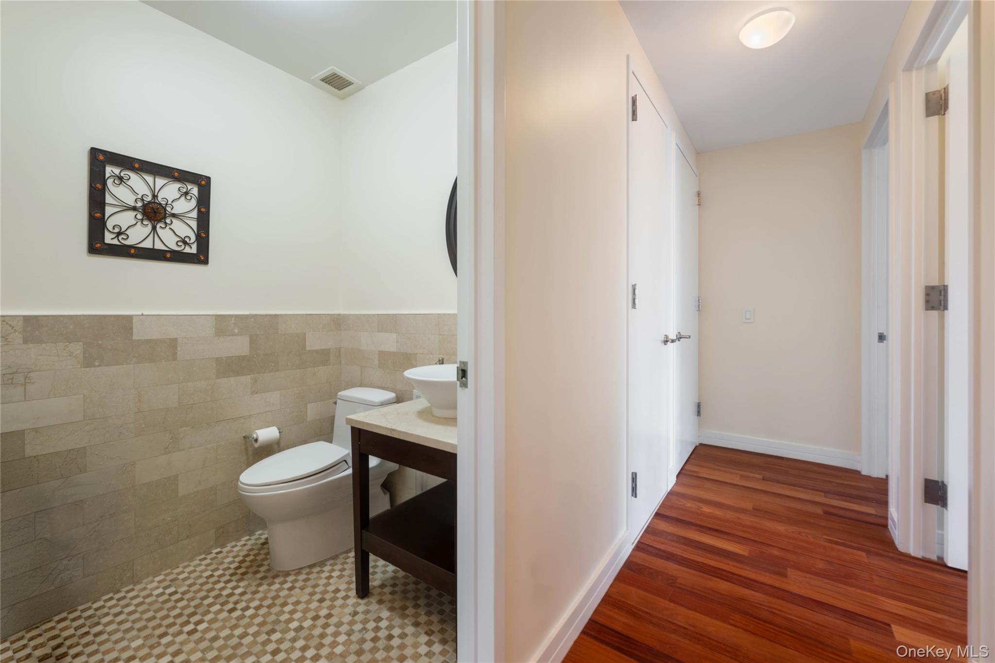 #9 photo, 640 W 237th Street, ব্রঙ্কস Bronx , NY 10463