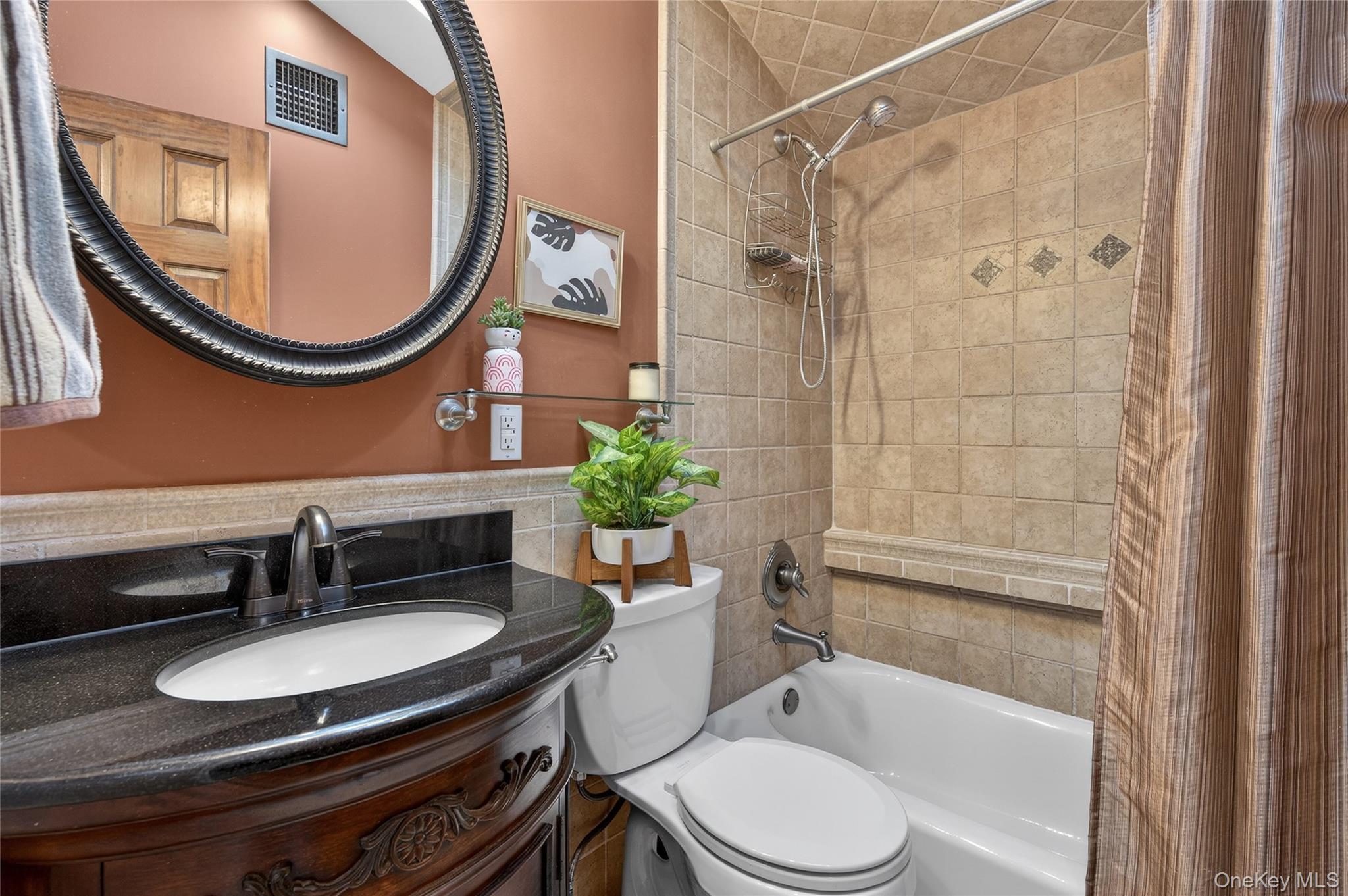 #17 photo, 148 Malts Avenue, West Islip , NY 11795