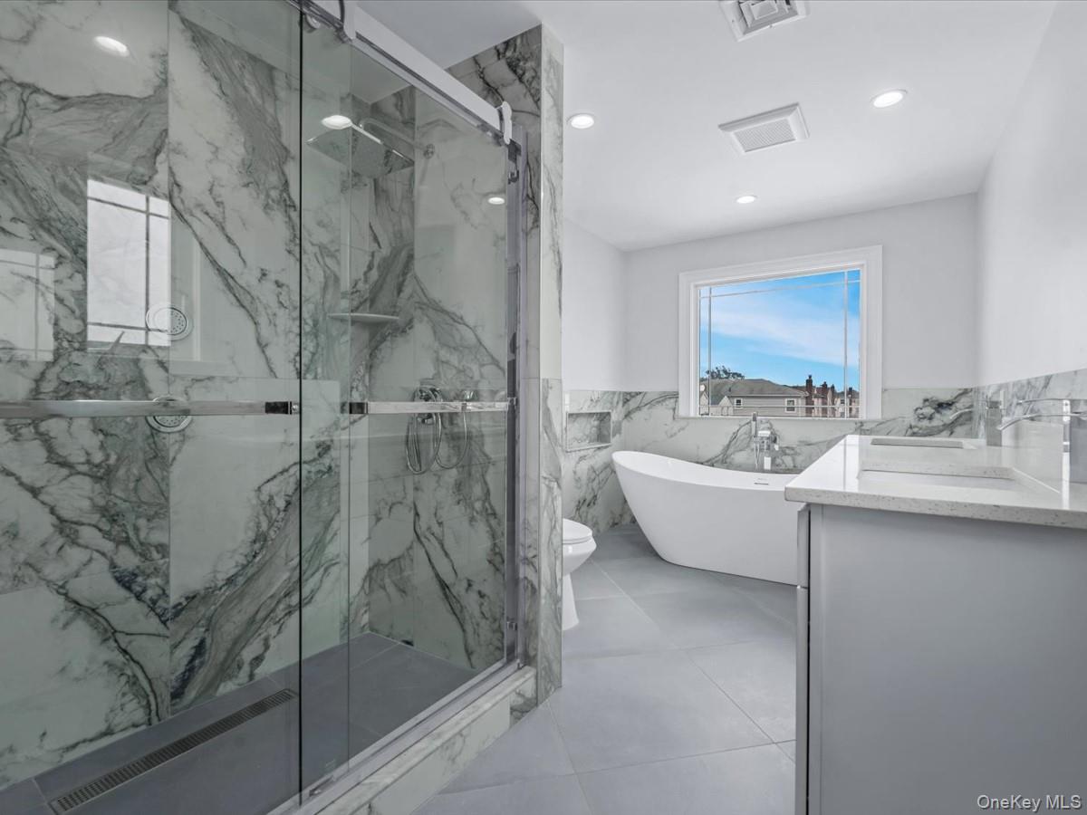 #19 photo, 42 Williamson Street, East Rockaway , NY 11518