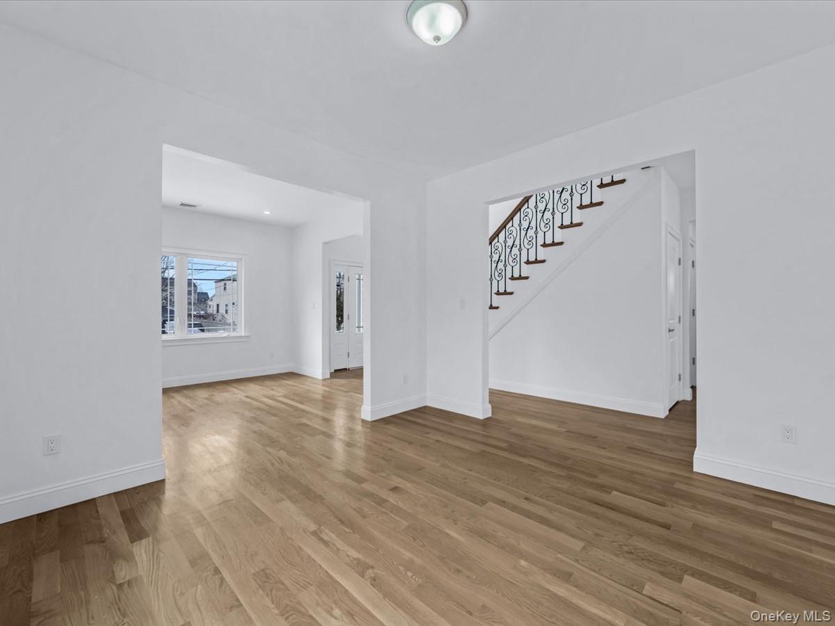 #6 photo, 42 Williamson Street, East Rockaway , NY 11518