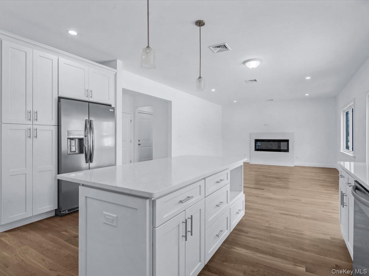 #9 photo, 42 Williamson Street, East Rockaway , NY 11518