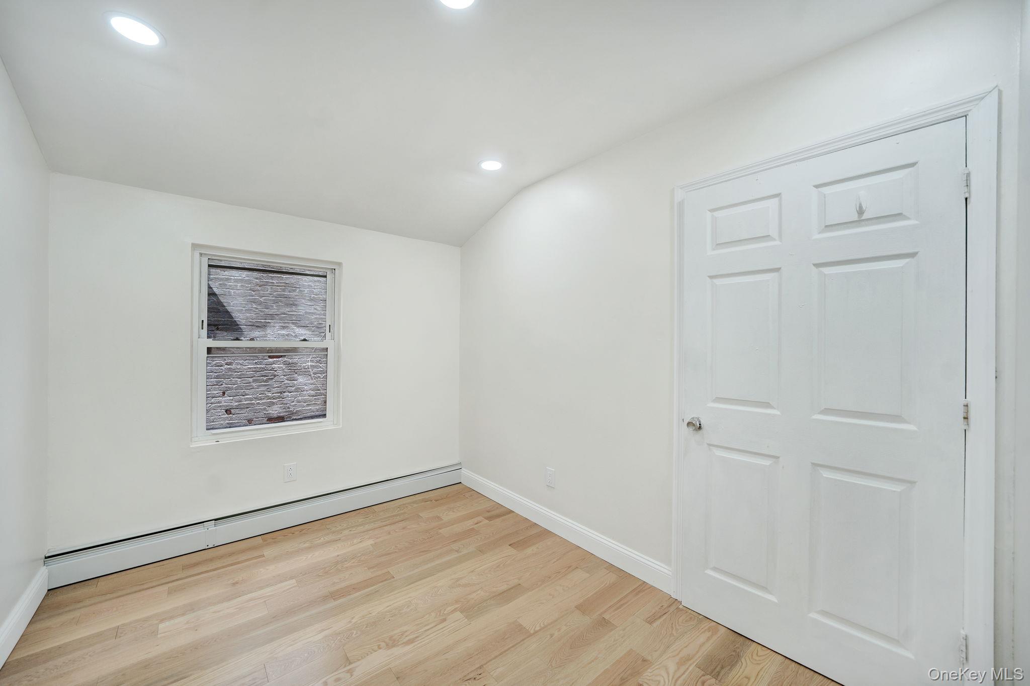 #18 photo, 10987 Francis Lewis Boulevard, Queens Village , NY 11429