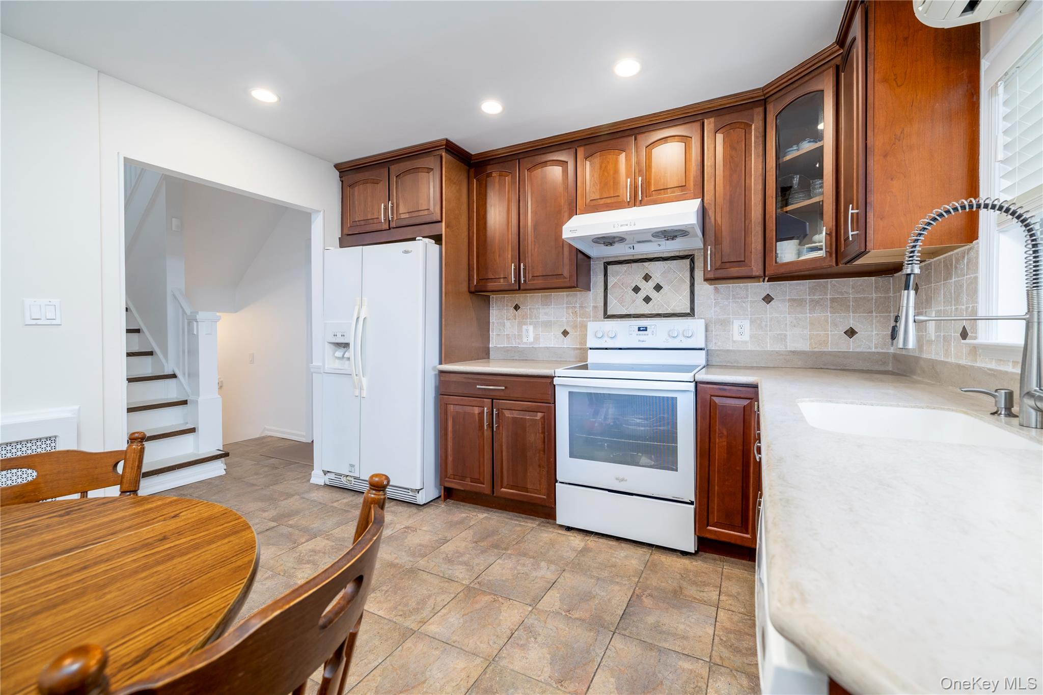 #13 photo, 36 W Windsor Parkway, Oceanside , NY 11572