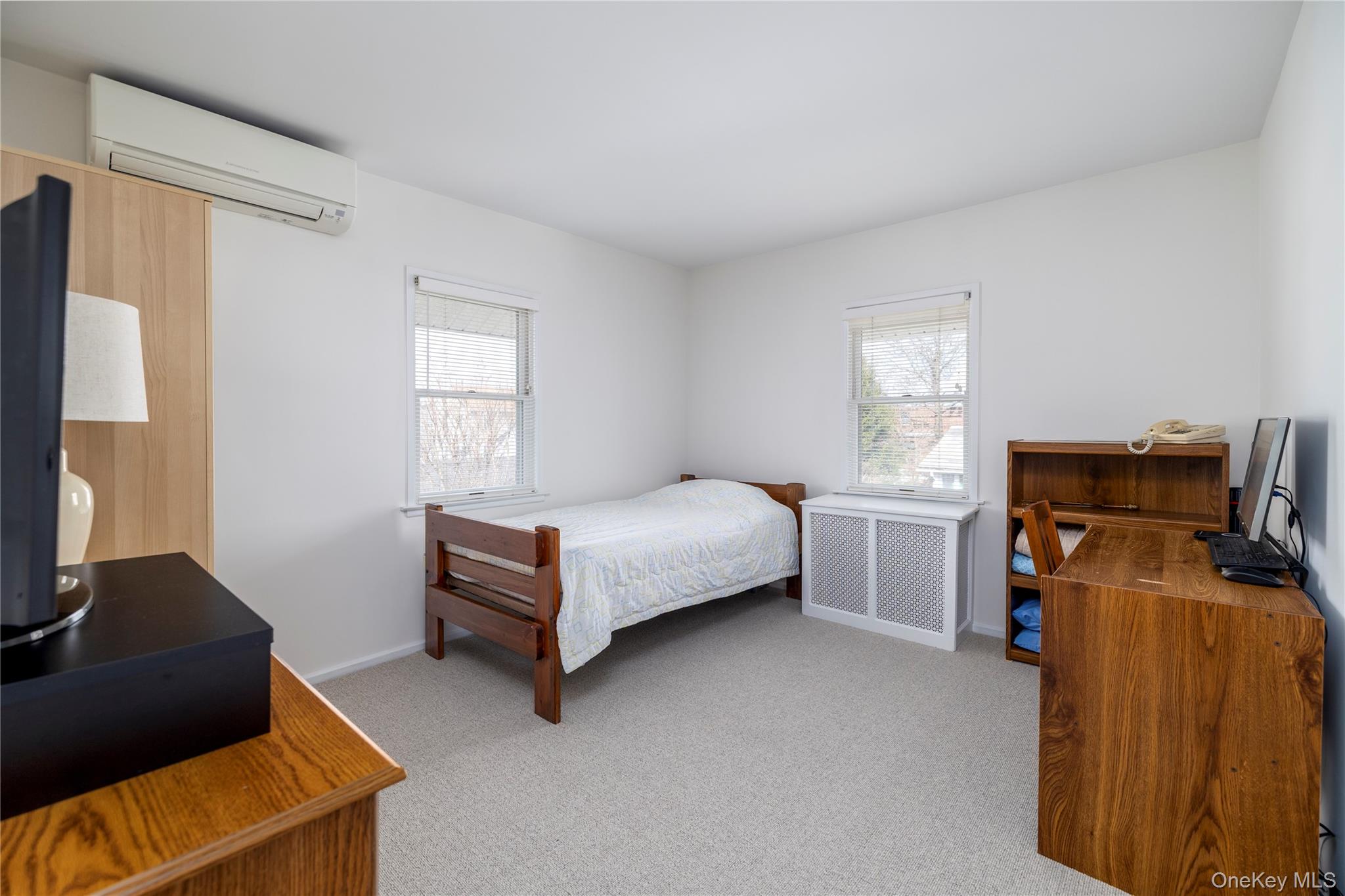 #18 photo, 36 W Windsor Parkway, Oceanside , NY 11572