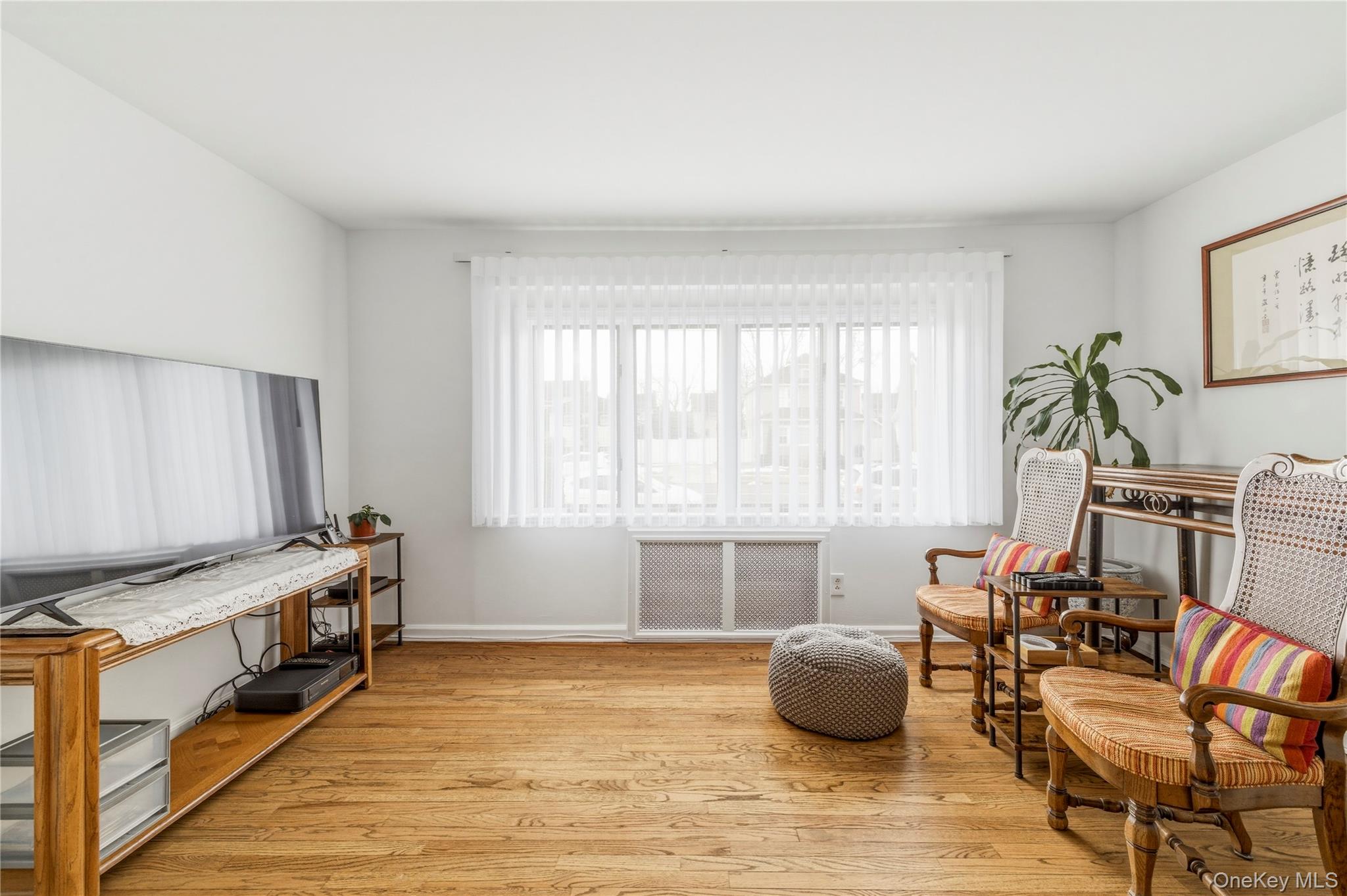 #20 photo, 36 W Windsor Parkway, Oceanside , NY 11572