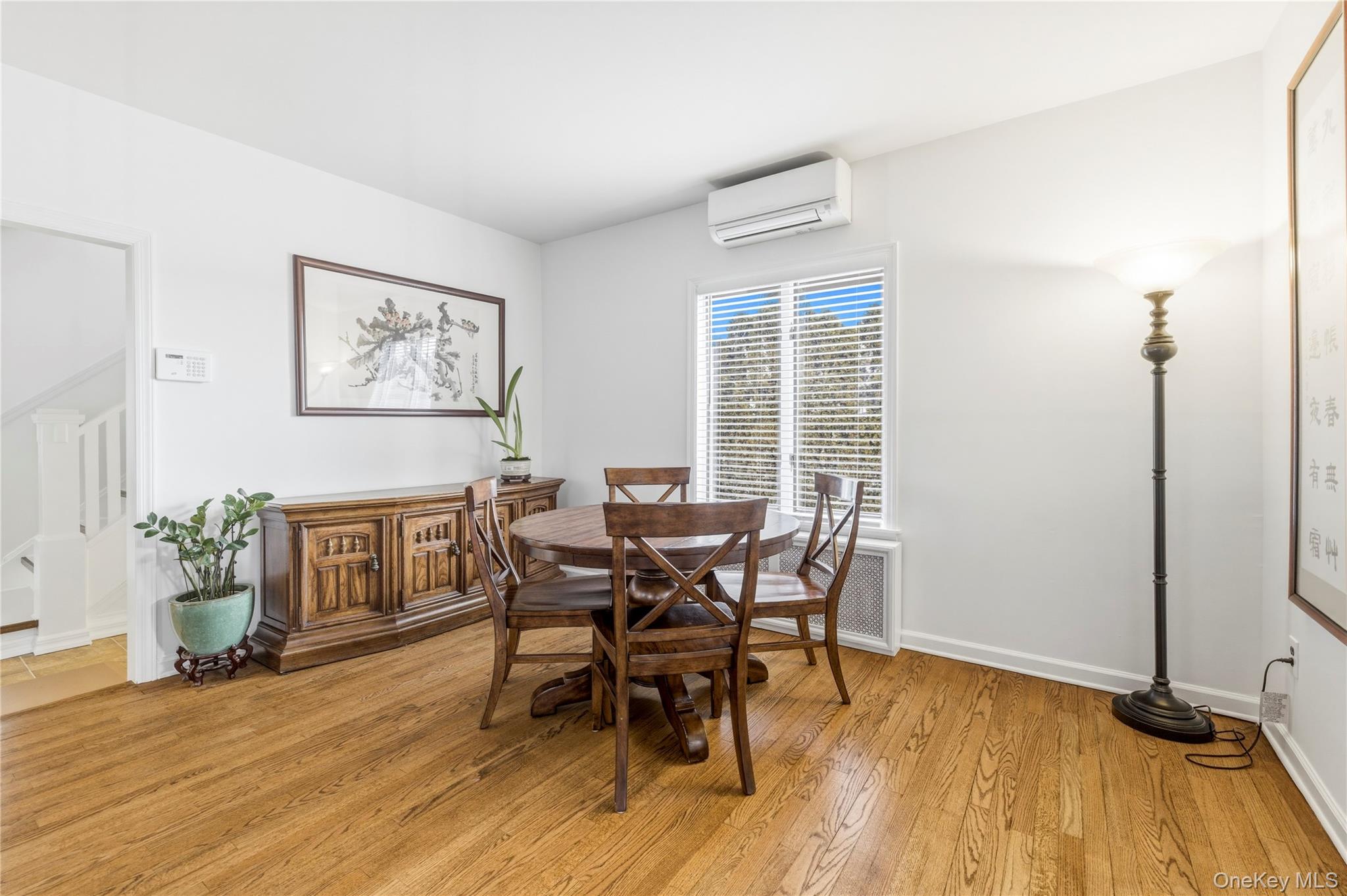 #7 photo, 36 W Windsor Parkway, Oceanside , NY 11572