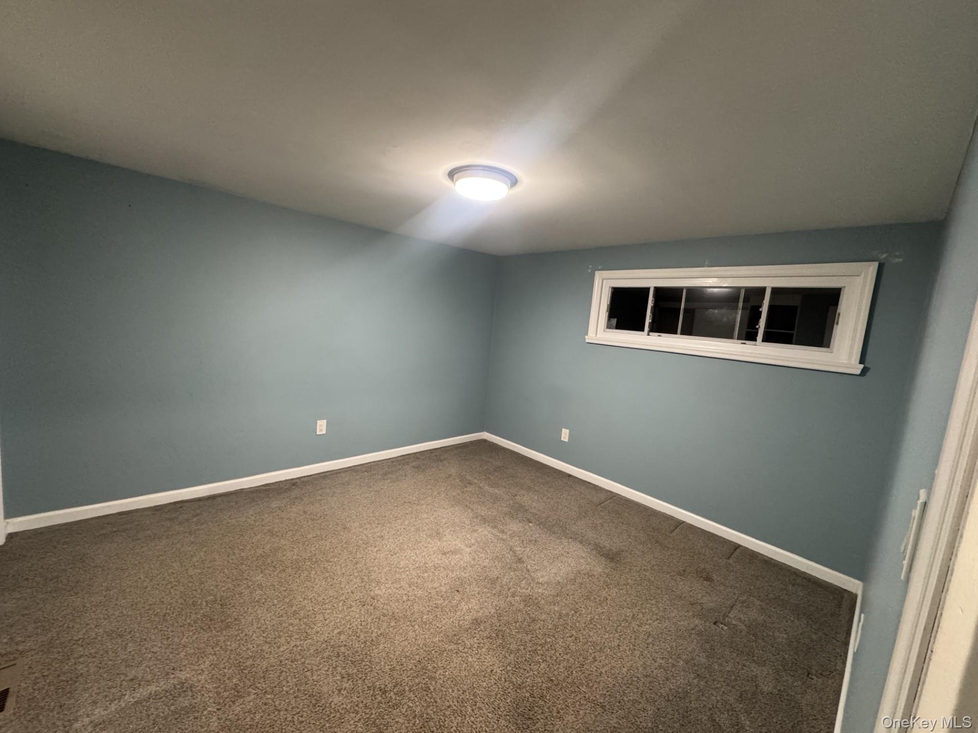 #9 photo, 1520 N Thompson Drive, Bay Shore , NY 11706