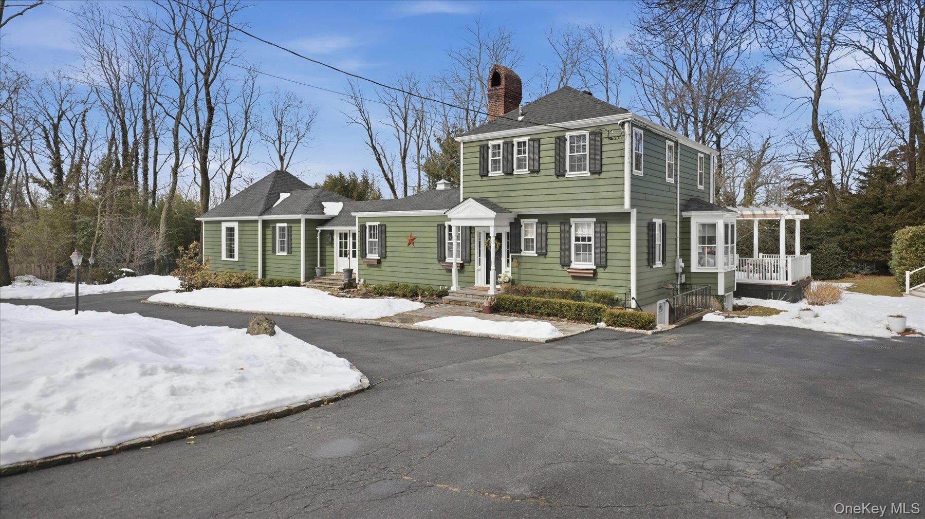 #2 photo, 5 Wendover Road, Setauket , NY 11733