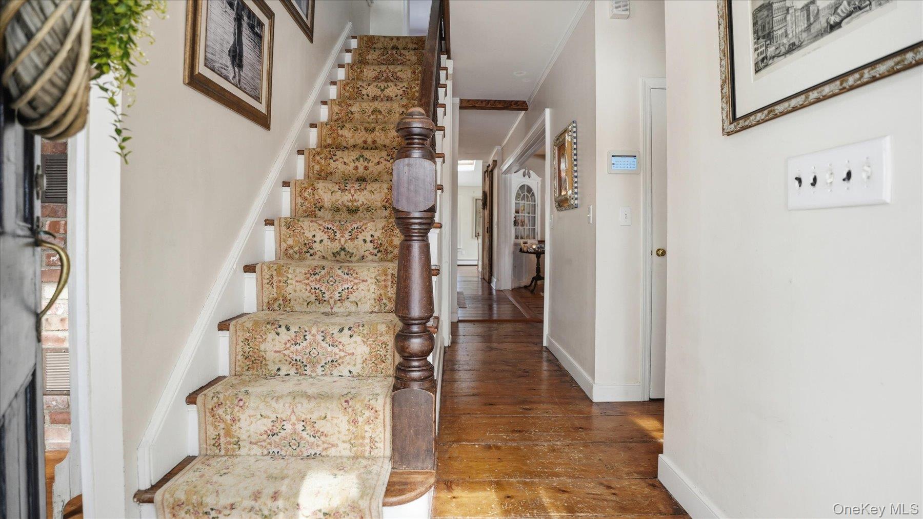 #6 photo, 5 Wendover Road, Setauket , NY 11733