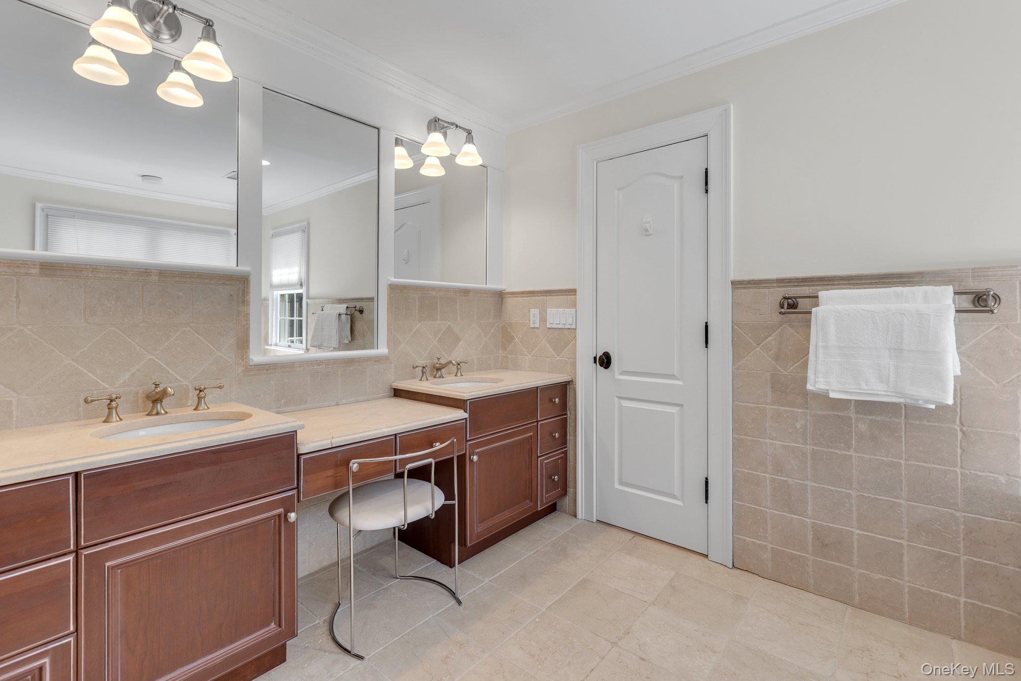 #20 photo, 18 Landing Lane, East Quogue , NY 11942