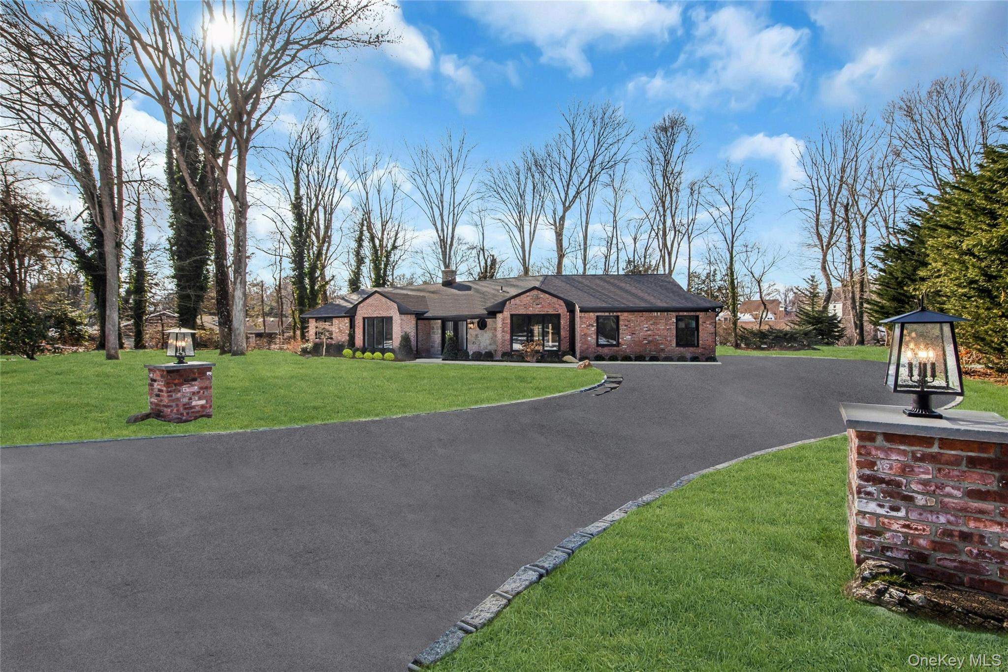 #1 photo, 4 Northwood Court, Woodbury , NY 11797