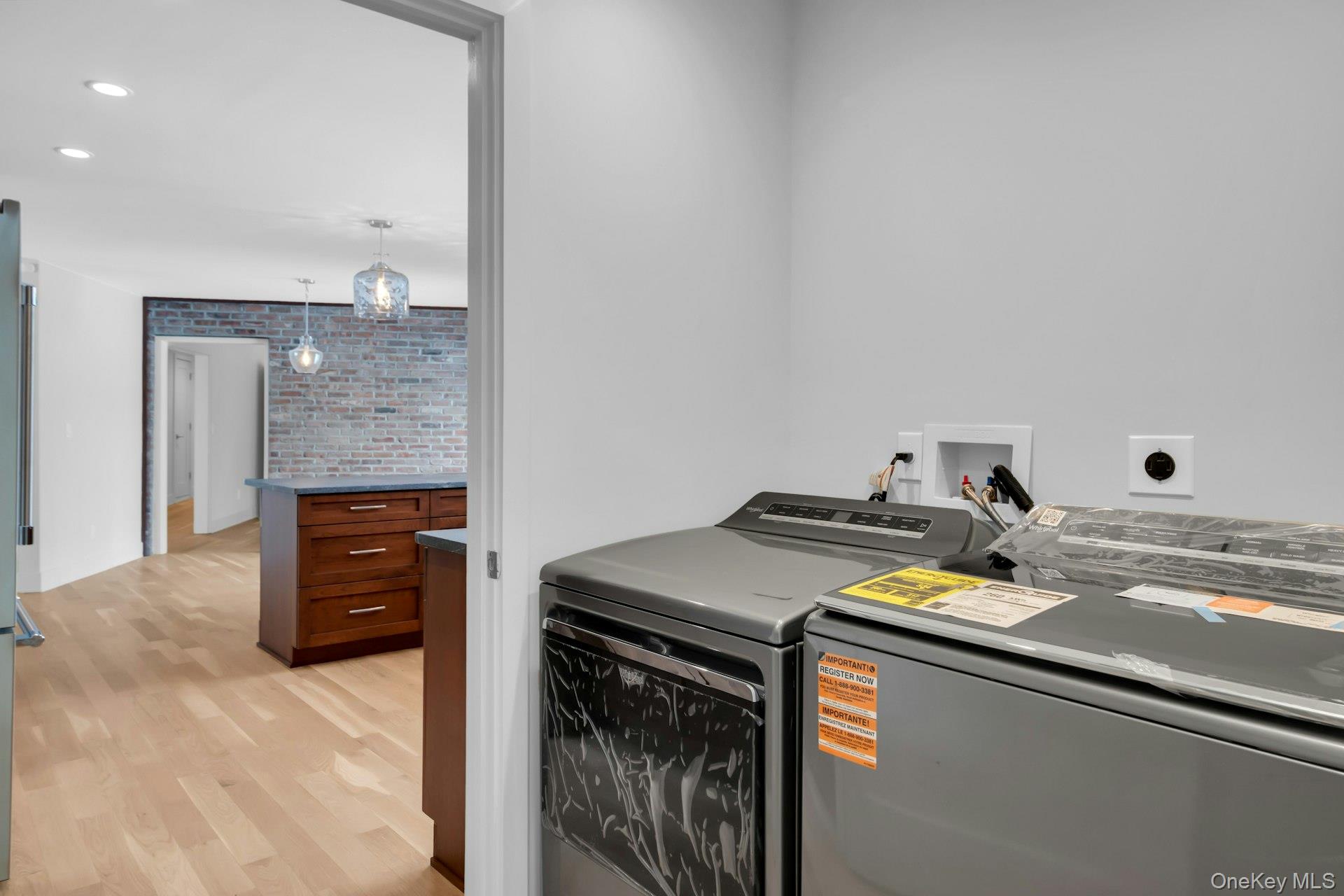 #14 photo, 4 Northwood Court, Woodbury , NY 11797