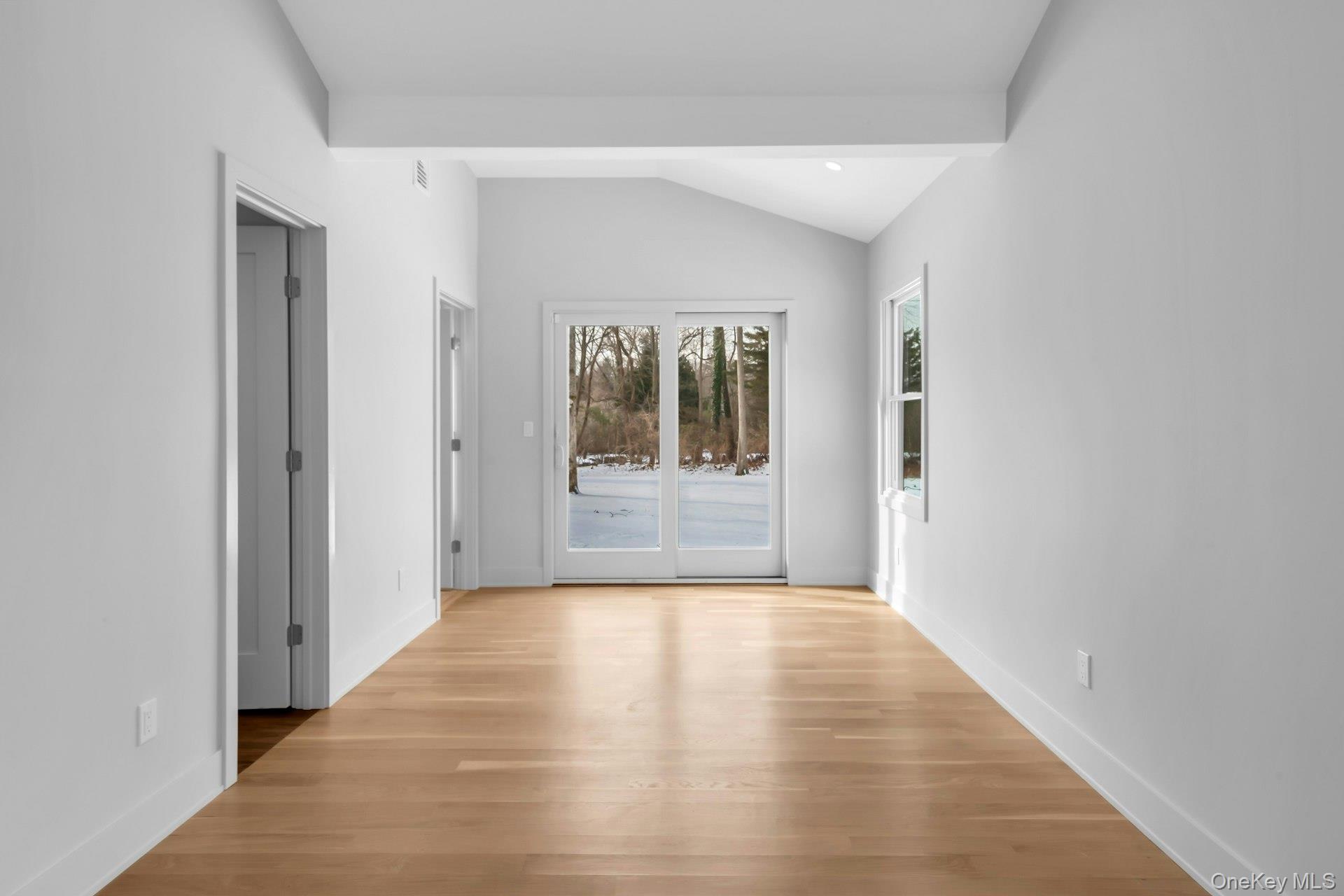 #15 photo, 4 Northwood Court, Woodbury , NY 11797