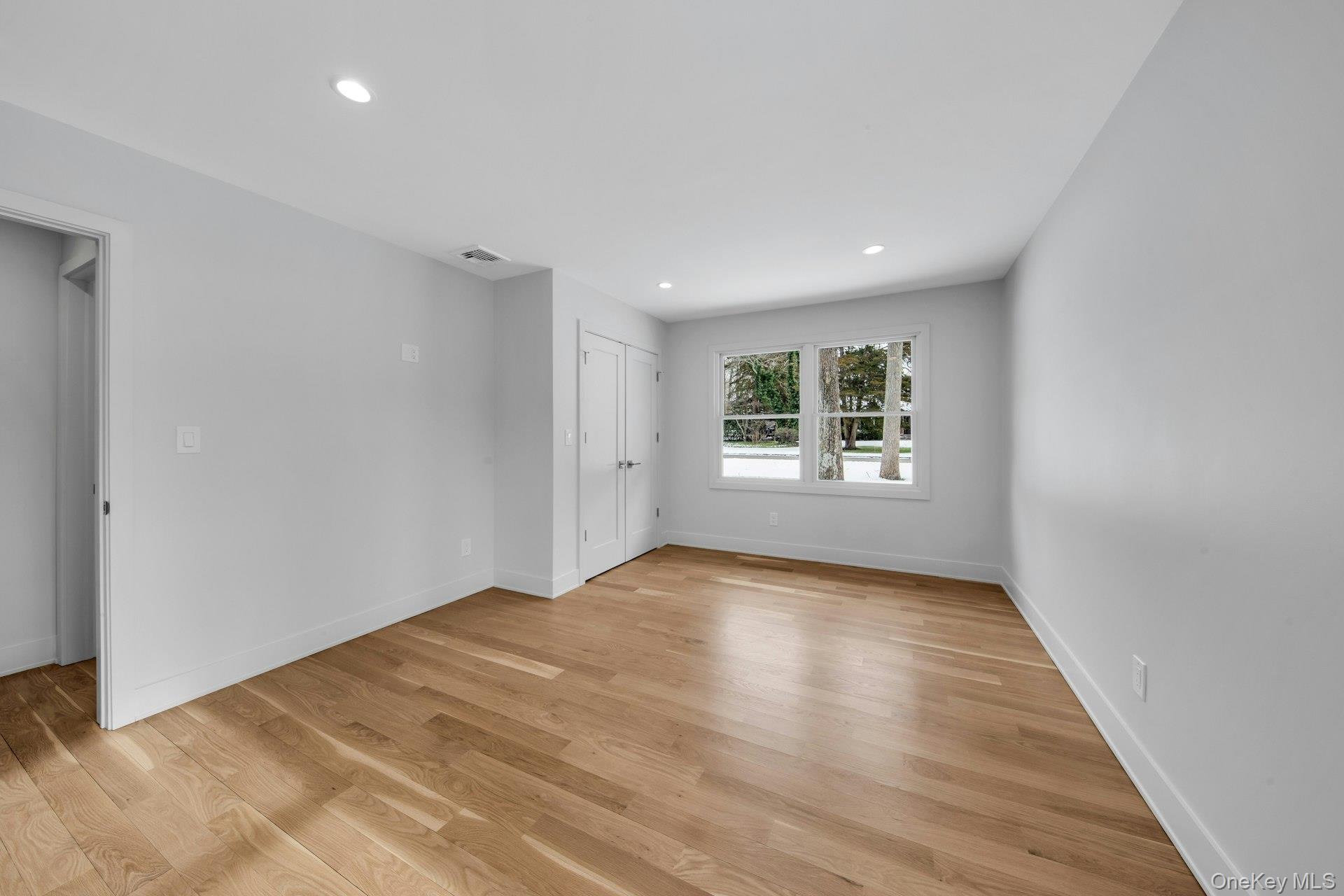 #17 photo, 4 Northwood Court, Woodbury , NY 11797