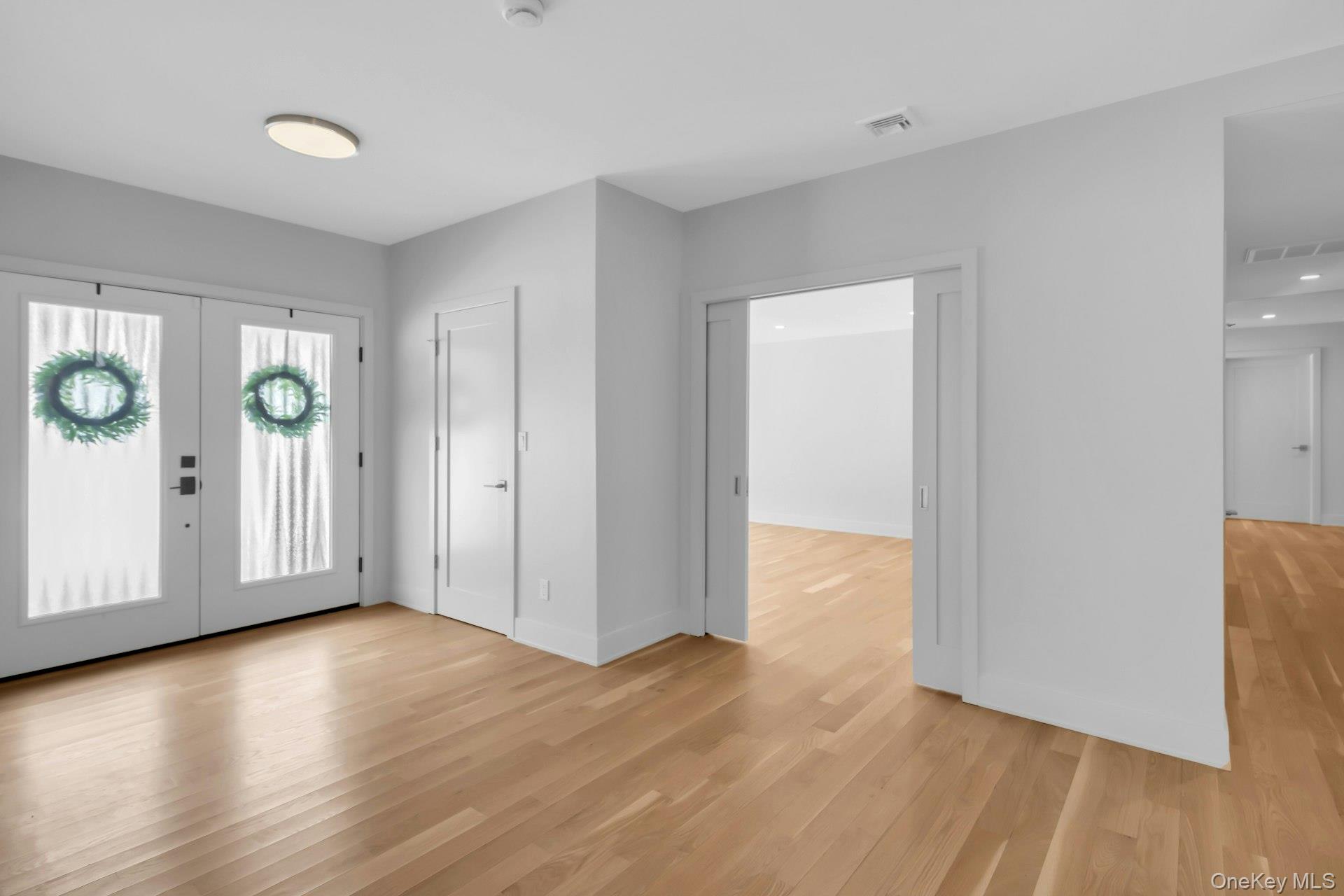 #3 photo, 4 Northwood Court, Woodbury , NY 11797