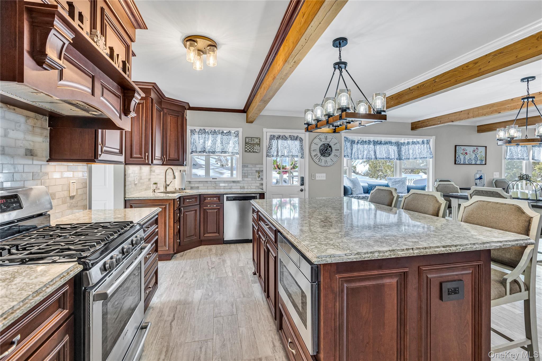 #10 photo, 251 Vineyard Road, সাফোক কাউন্টি Huntington Bay , NY 11743