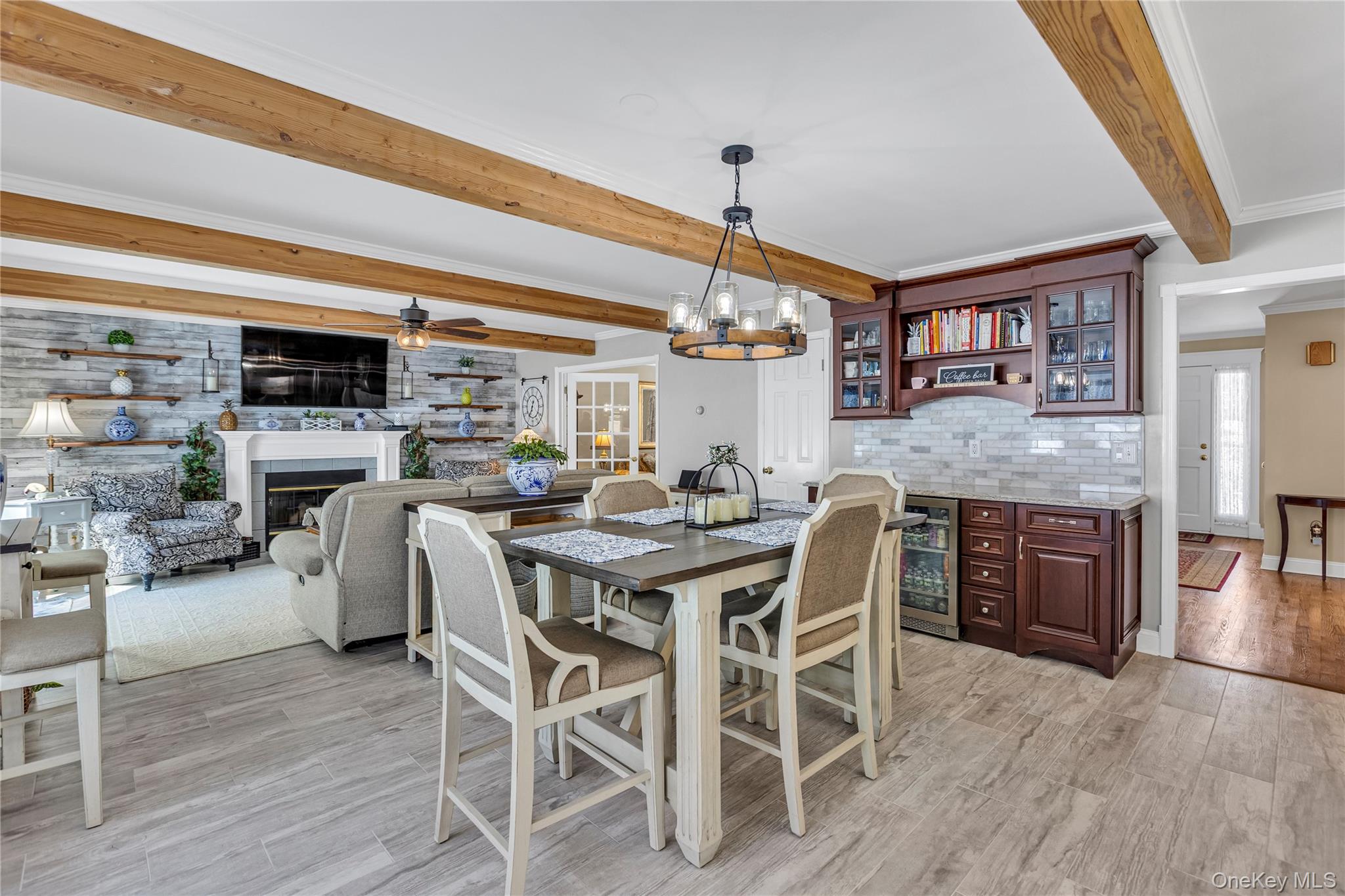 #8 photo, 251 Vineyard Road, সাফোক কাউন্টি Huntington Bay , NY 11743