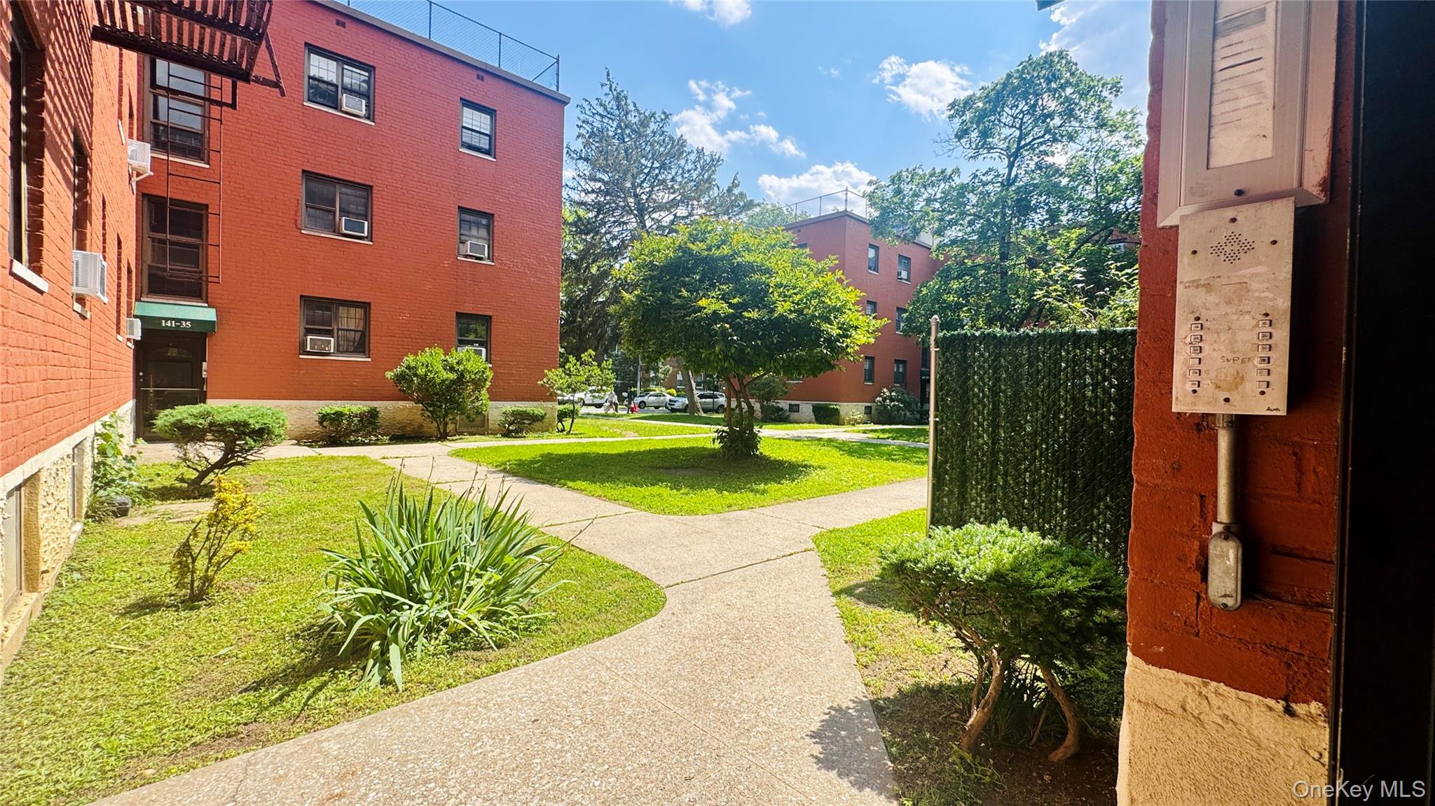 #8 photo, 14133 78th Ave, কুইন্‌স Kew Garden Hills , NY 11367