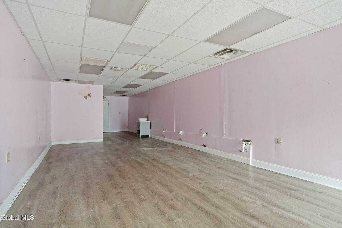 #17 photo, 175-179 Columbia Turnpike, East Greenbush , NY 12144