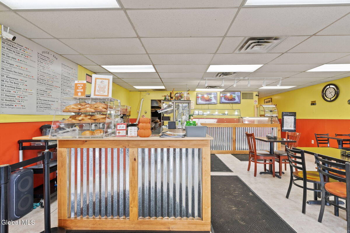 #23 photo, 175-179 Columbia Turnpike, East Greenbush , NY 12144