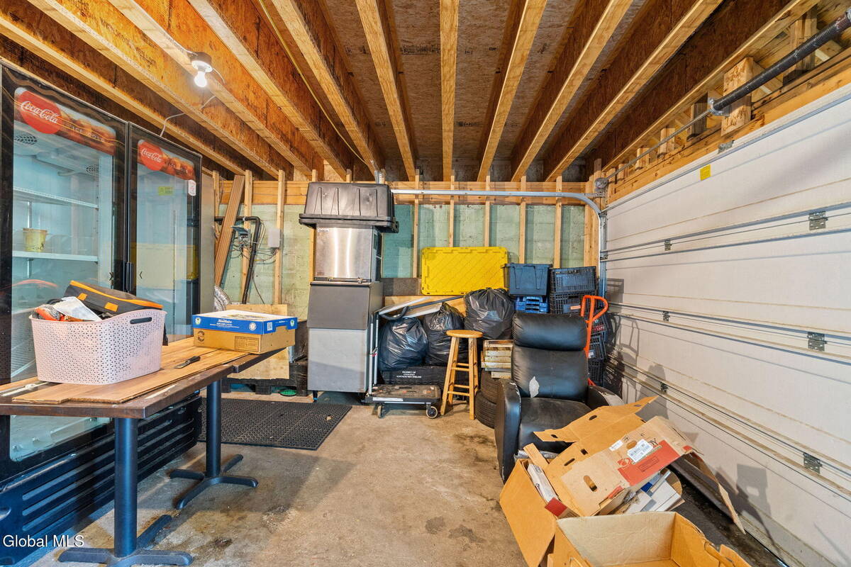 #28 photo, 175-179 Columbia Turnpike, East Greenbush , NY 12144