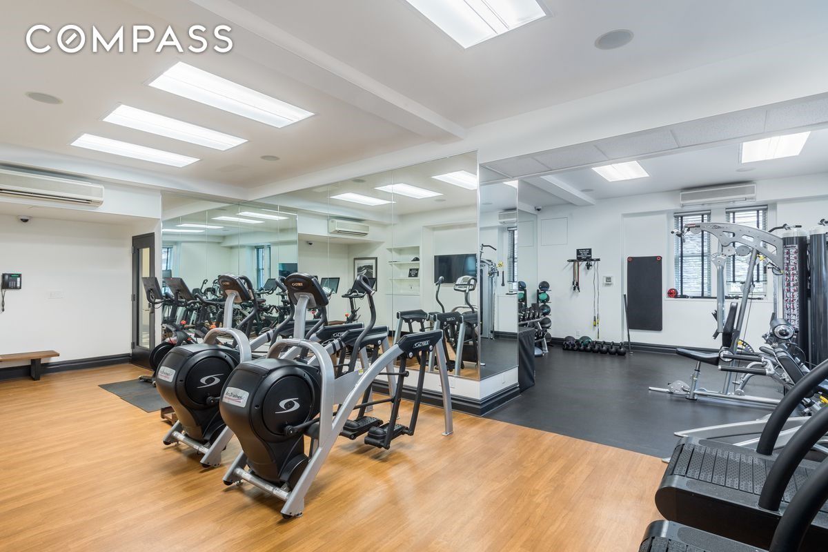 #15 photo, 25 5th Avenue, Greenwich Village , NY 10003