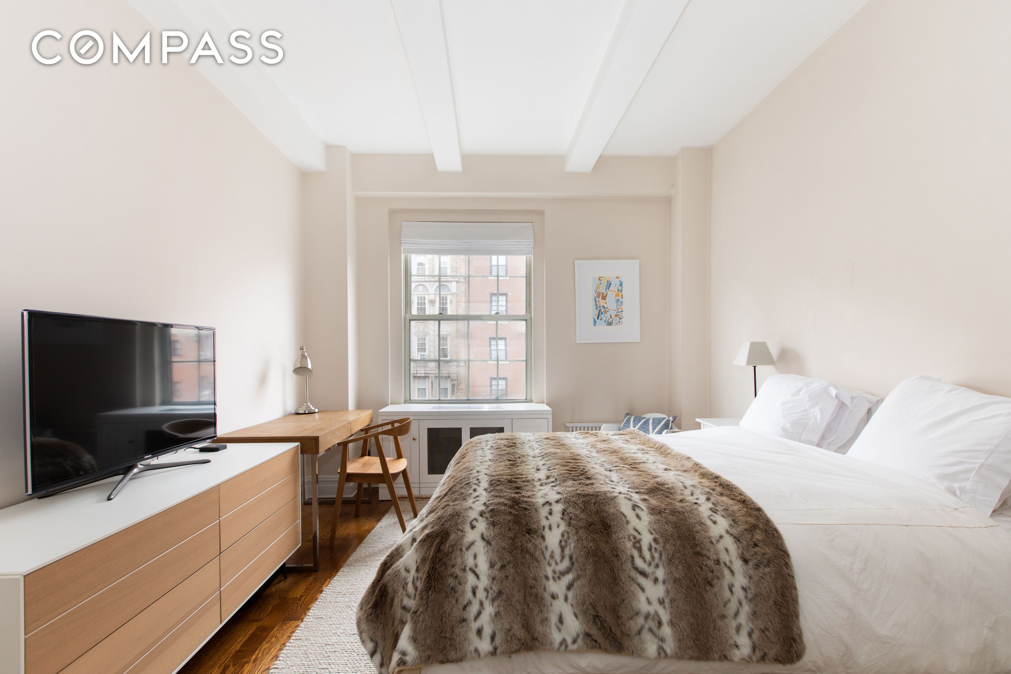 #8 photo, 25 5th Avenue, Greenwich Village , NY 10003