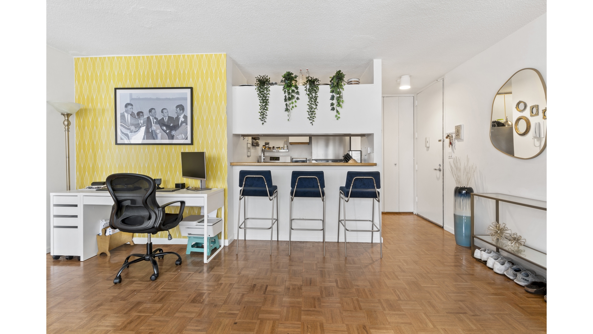 #3 photo, 45 W 67TH Street, Lincoln Square , NY 10023