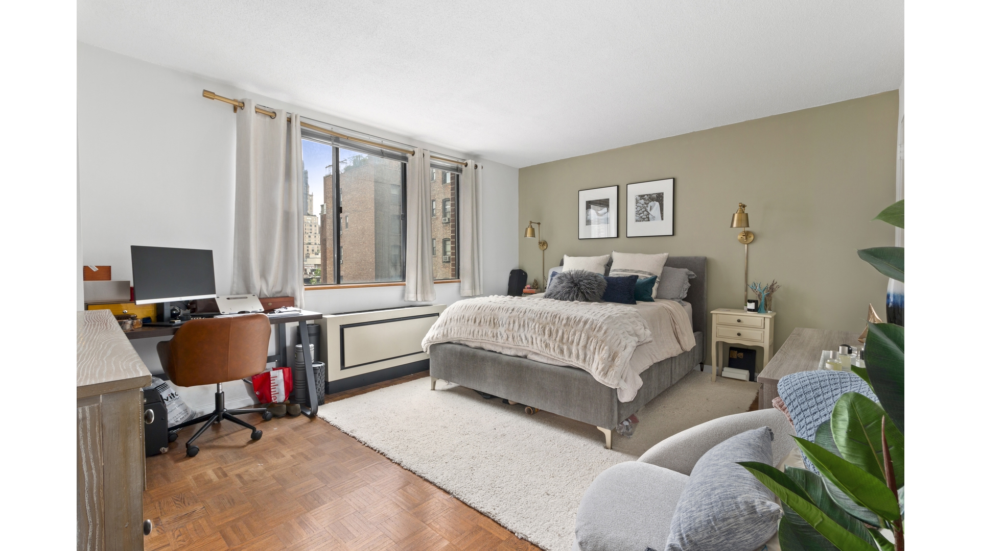 #4 photo, 45 W 67TH Street, Lincoln Square , NY 10023