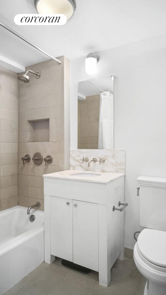 #5 photo, 11 5TH Avenue, मैनहटन Greenwich Village , NY 10003