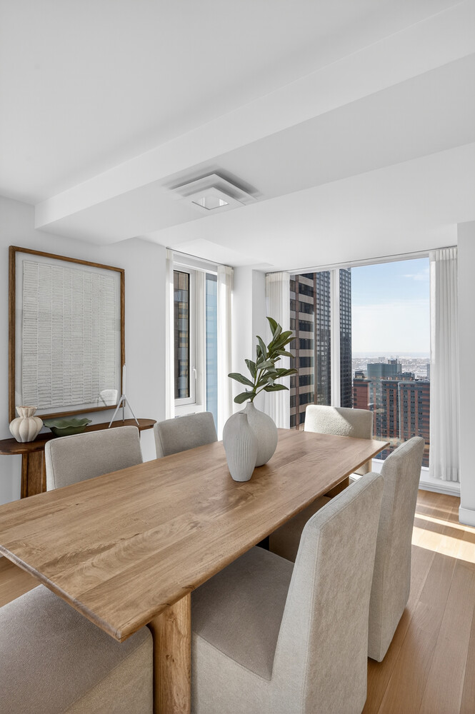 #7 photo, 135 W 52ND Street, Midtown , NY 10019