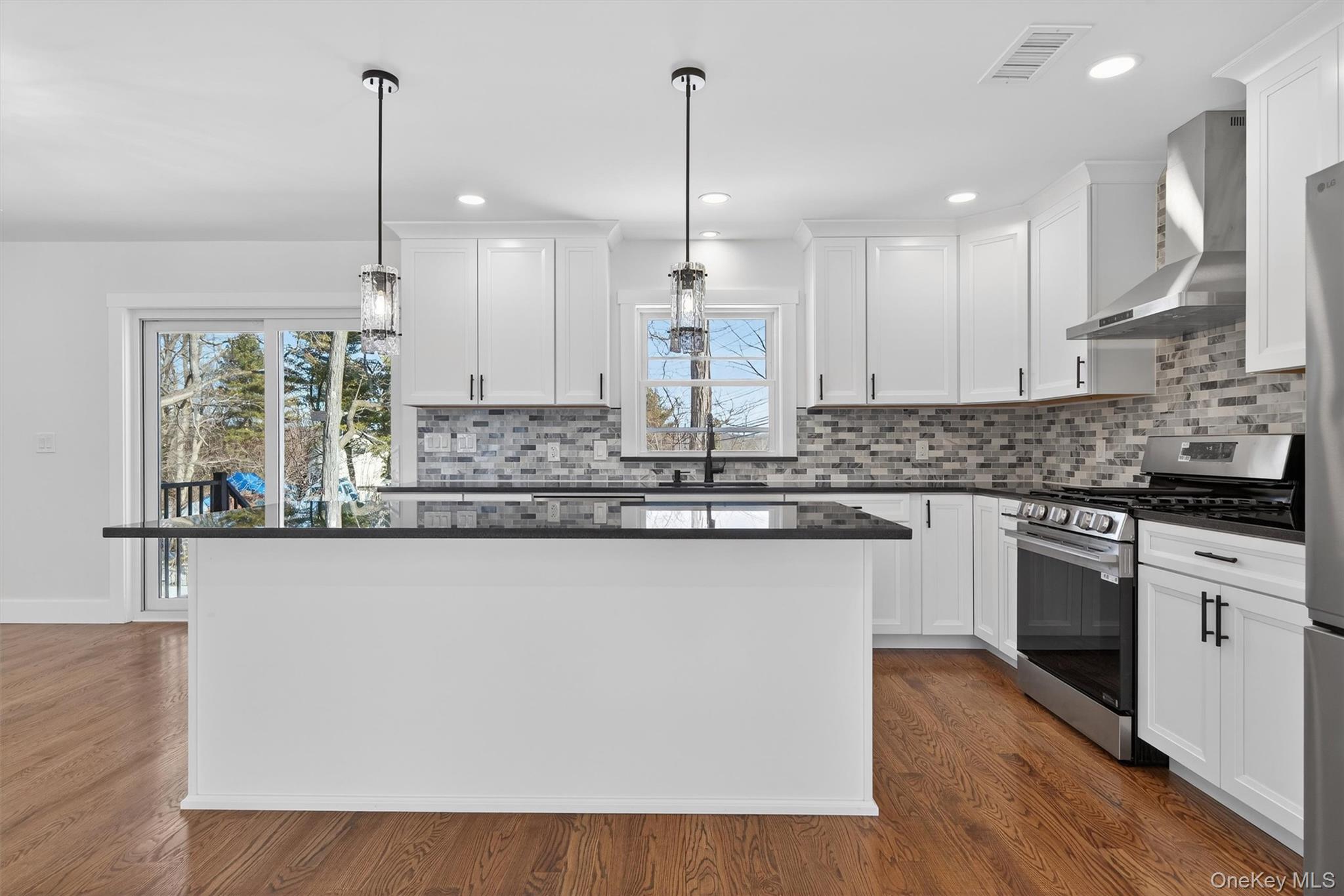 #11 photo, 864 Route 17M, Middletown , NY 10940