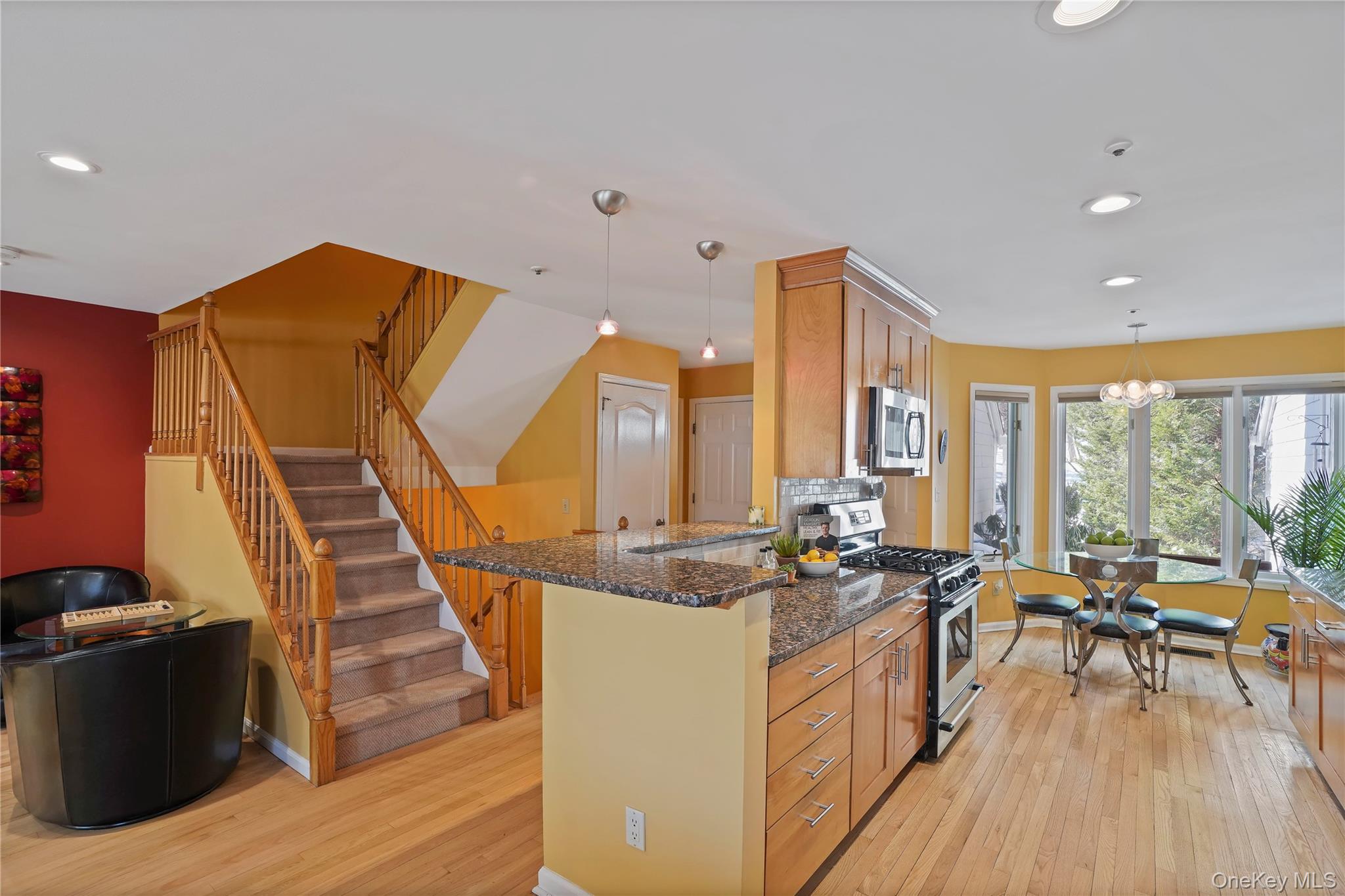 #16 photo, 6 Berrybush Lane, Hastings-on-Hudson , NY 10706