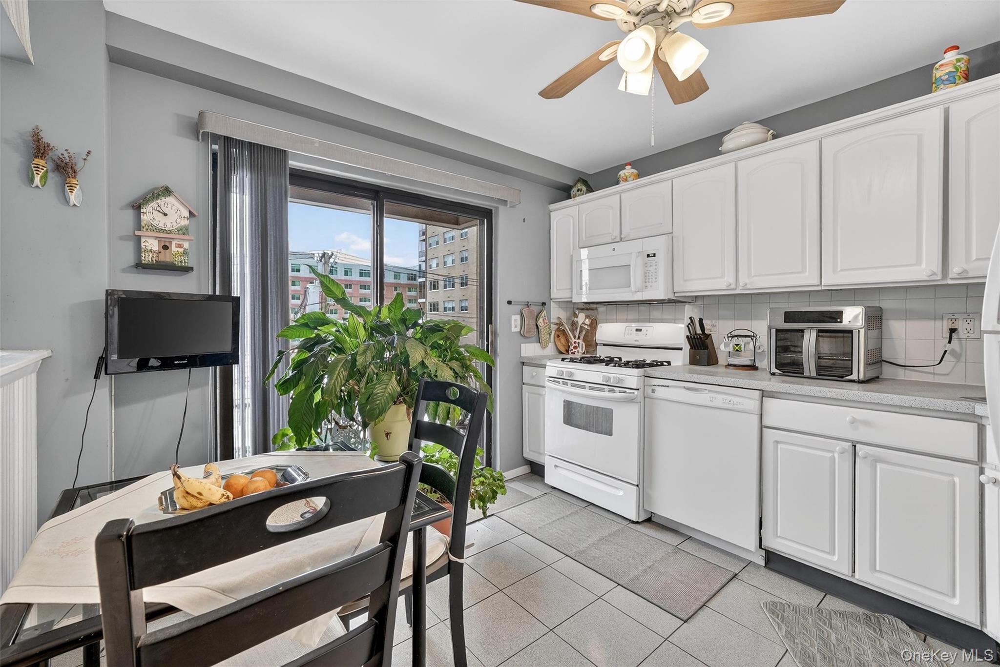 #15 photo, 25 Lake Street, White Plains , NY 10603