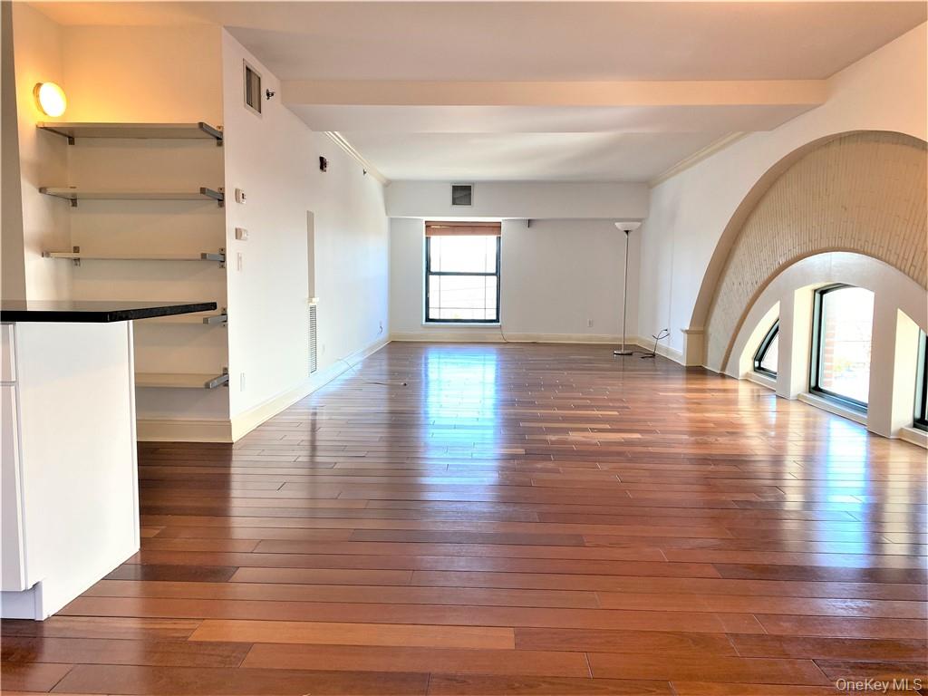 #3 photo, 1 S Astor Street, Irvington , NY 10533