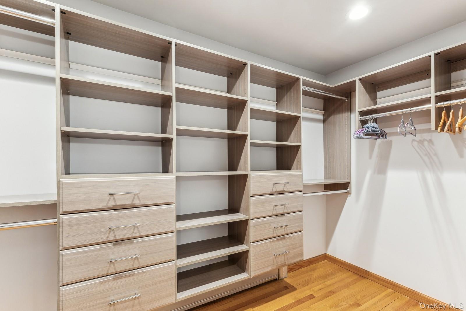 #18 photo, 2905 Private Road, Саффолк ‖ East Marion , NY 11939