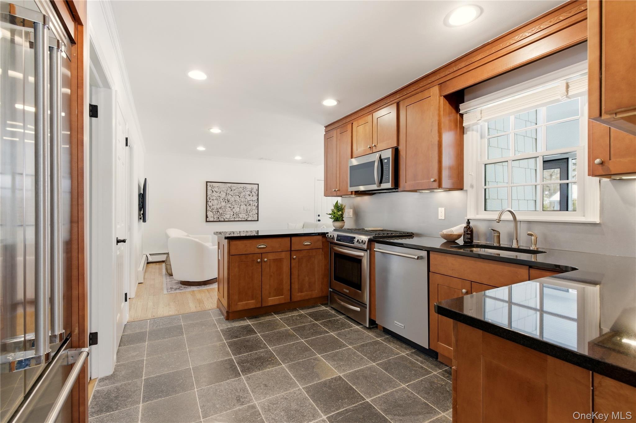 #10 photo, 180 Highland Avenue, Northport , NY 11768