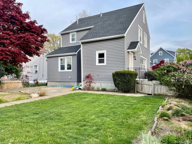 #11 photo, 101 Davison Avenue, 長島 Lynbrook , NY 11563