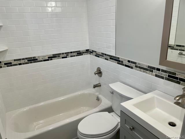 #6 photo, 101 Davison Avenue, 長島 Lynbrook , NY 11563