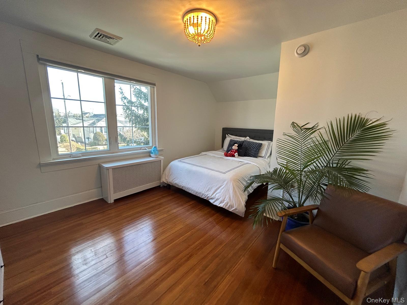 #6 photo, 17 Cottonwood Road, Port Washington , NY 11050