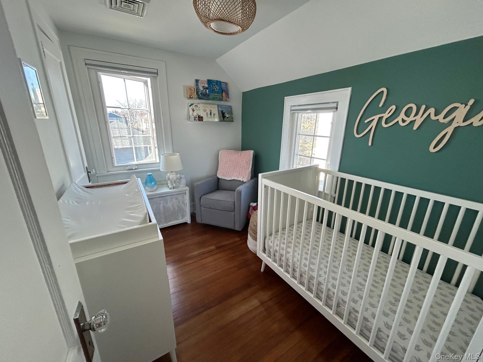 #8 photo, 17 Cottonwood Road, Port Washington , NY 11050