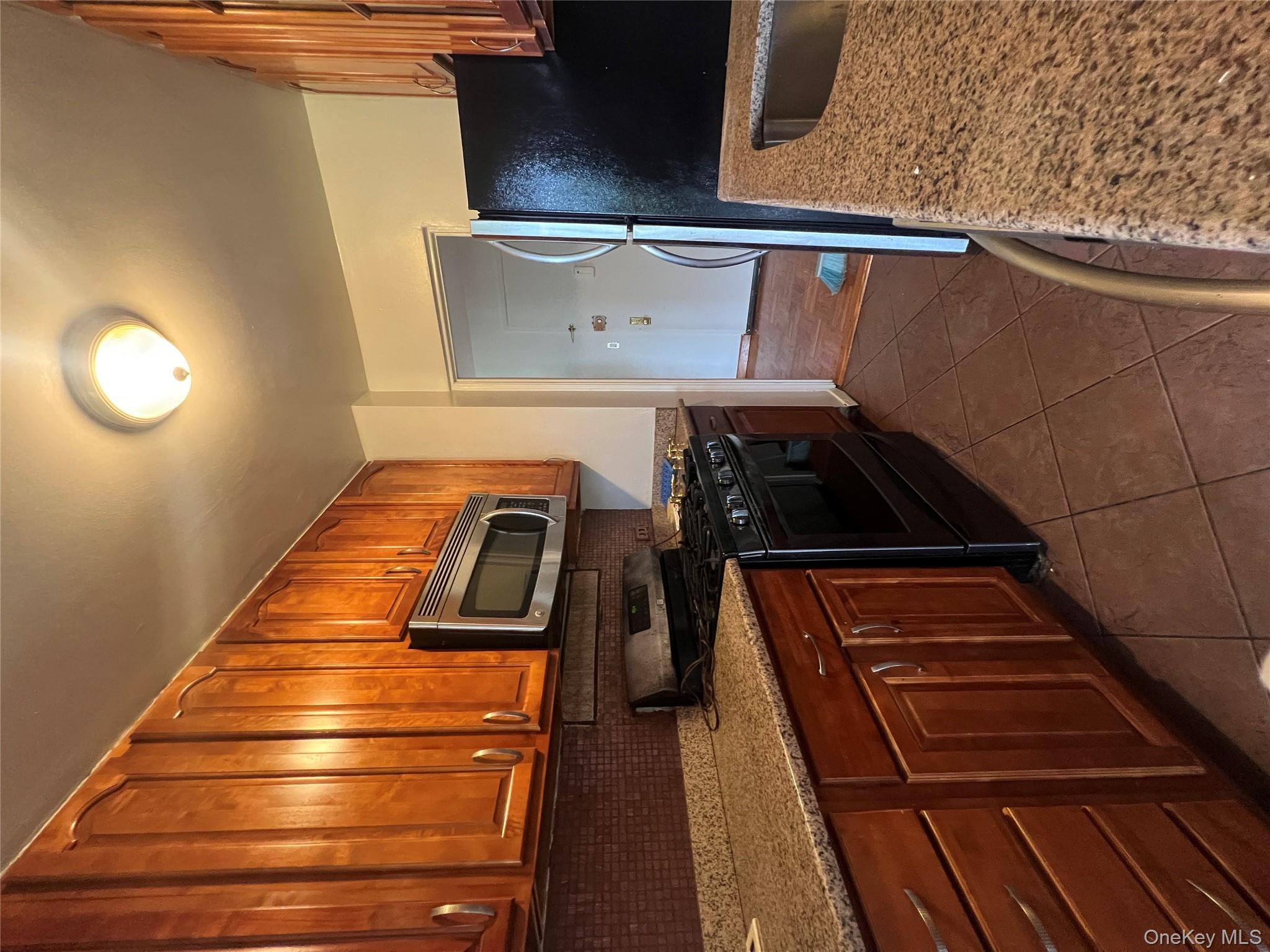 #3 photo, 1853 Central Park Avenue, Yonkers , NY 10710