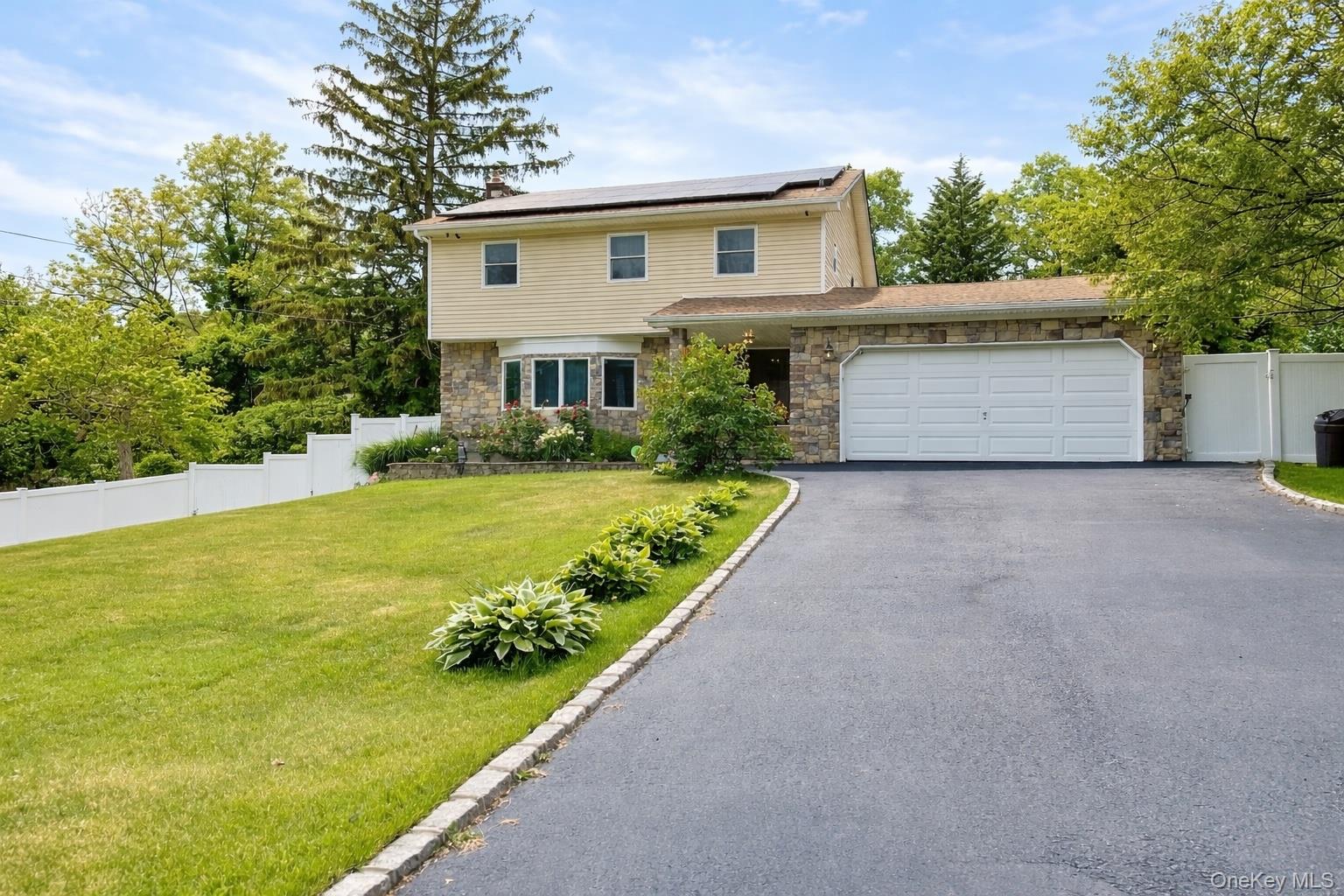 #1 photo, 132 Midwood Avenue, Nesconset , NY 11767