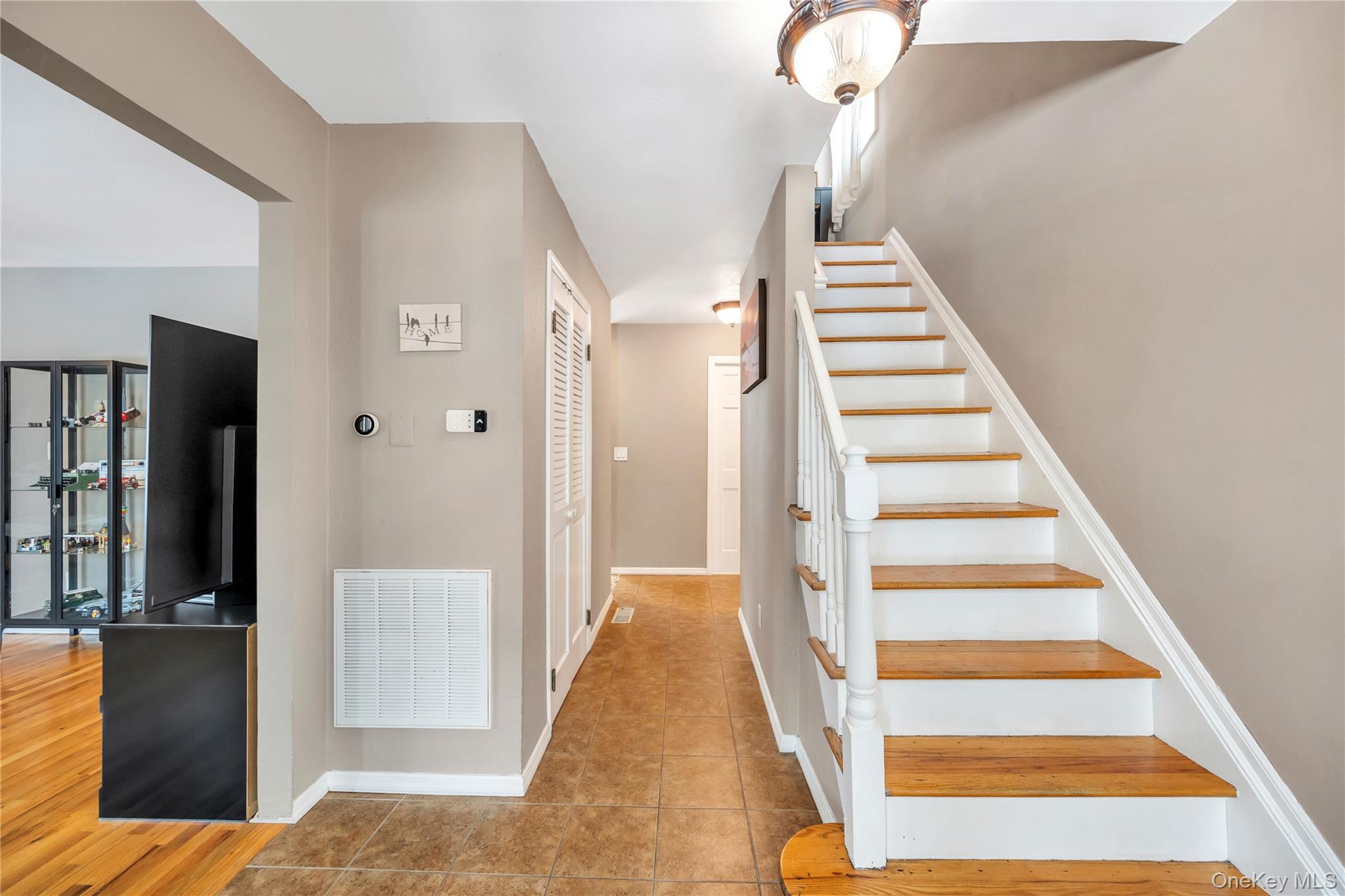 #10 photo, 132 Midwood Avenue, Nesconset , NY 11767