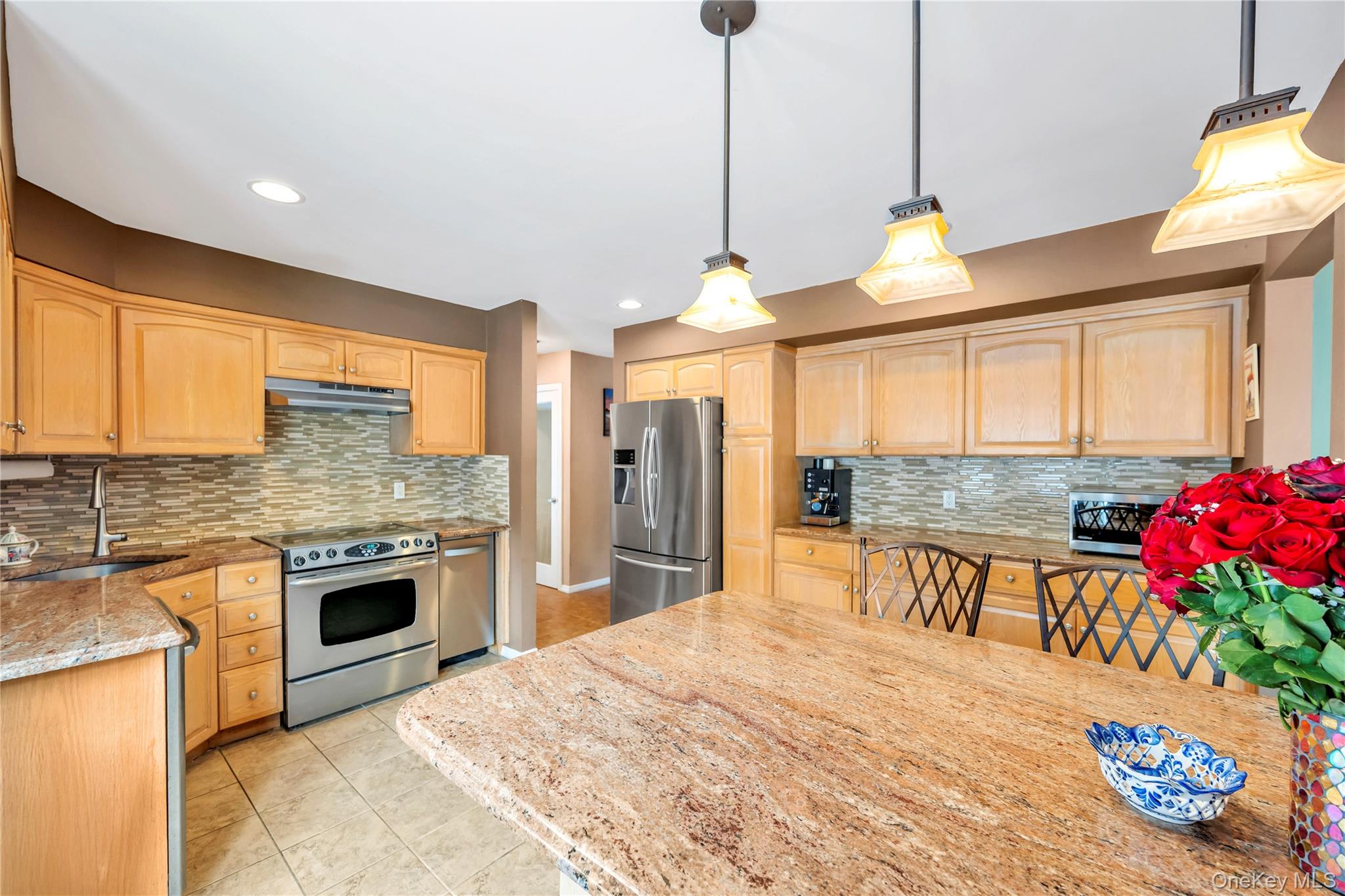 #18 photo, 132 Midwood Avenue, Nesconset , NY 11767